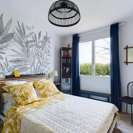 Дом отдыха Douce Escapade Avec Jardin A 800m De La